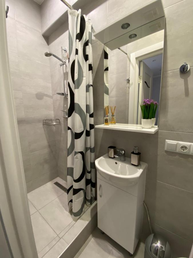 Homelike Apartment Lviv Bagian luar foto