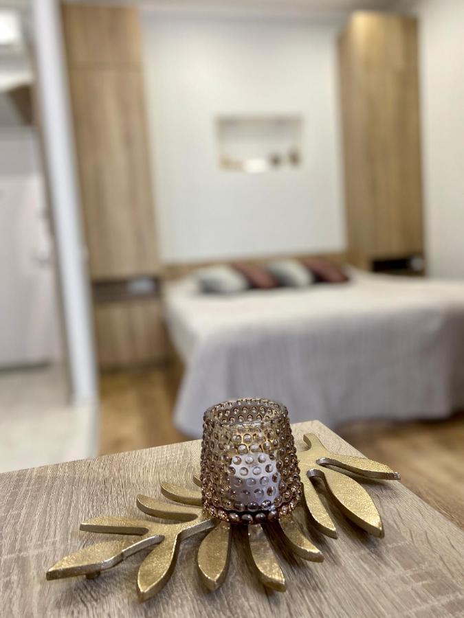 Homelike Apartment Lviv Bagian luar foto