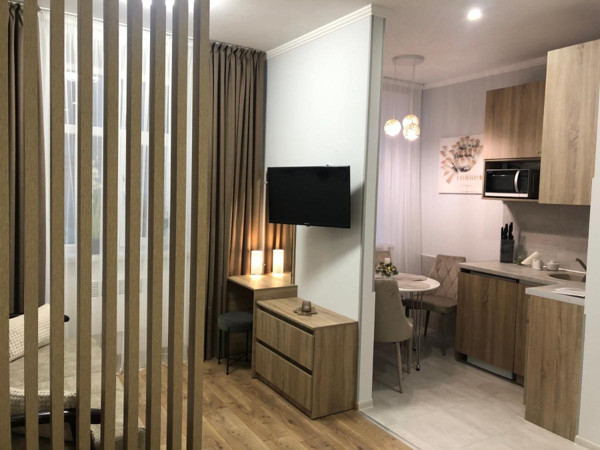 Homelike Apartment Lviv Bagian luar foto